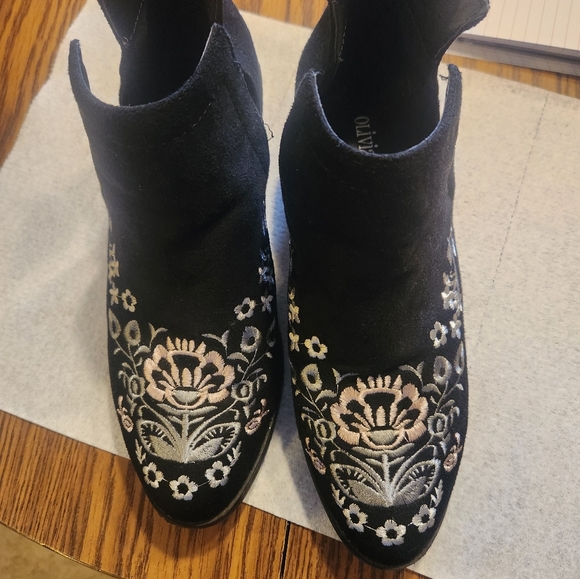 🔵Olivia Miller 'Rosedale' Embroidered Ankle Booties Size 7 1/2 - Picture 3 of 4